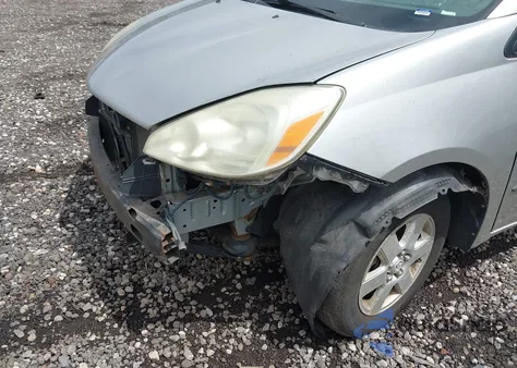 2004 Toyota Sienna Le z USA, uszkodzony, nr VIN 5TDBA23CX4S002591